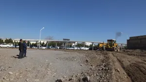 آماده سازی پارکینگ خودروها دربیمارستان خاتم الانبیاء(ص) میانه