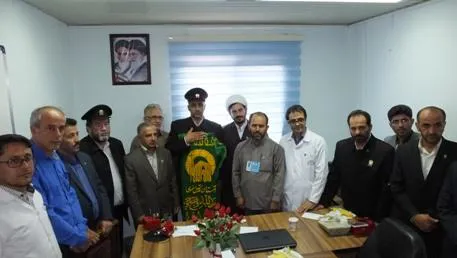 تصاوير ديدار خادمين حرم رضوي ازبيماران بيمارستان خاتم الانبياء(ص) ميانه 